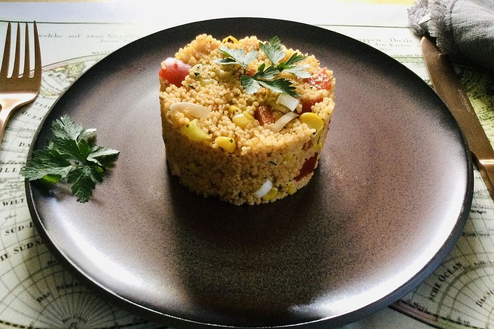 Couscous-Salat, lecker würzig