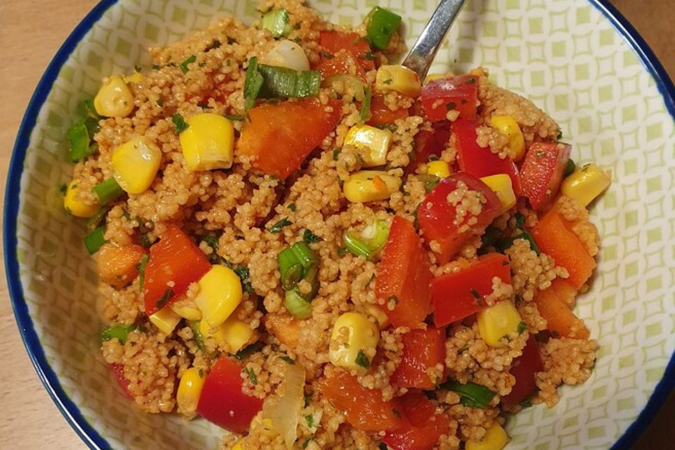 Couscous-Salat, lecker würzig