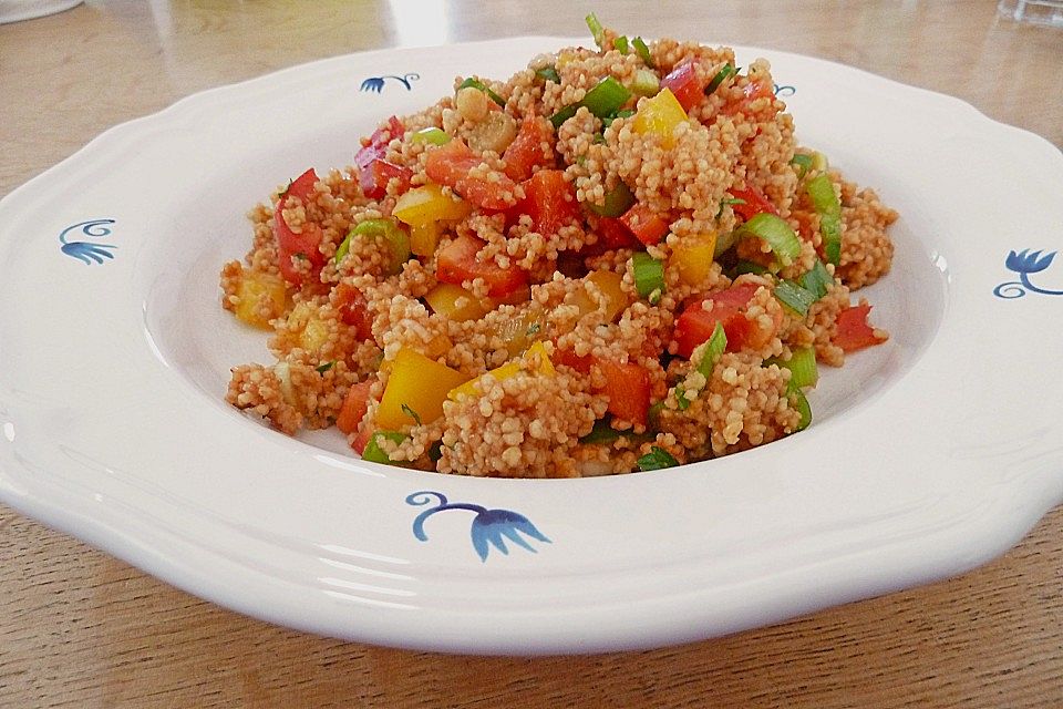 Couscous-Salat, lecker würzig