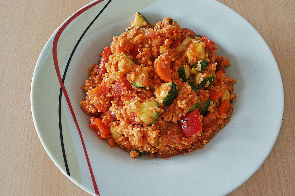 Couscous-Salat, lecker würzig