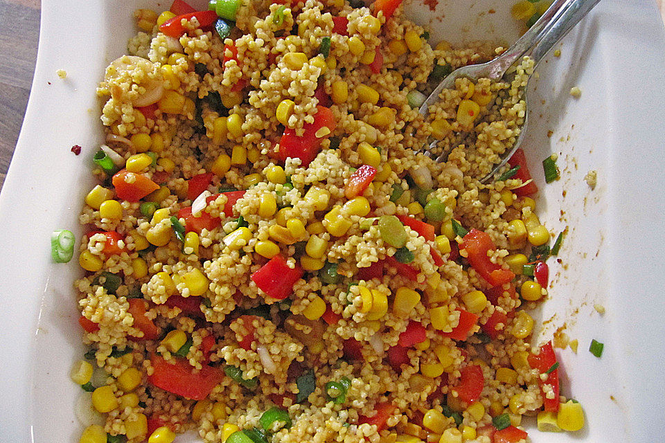 Couscous-Salat, lecker würzig