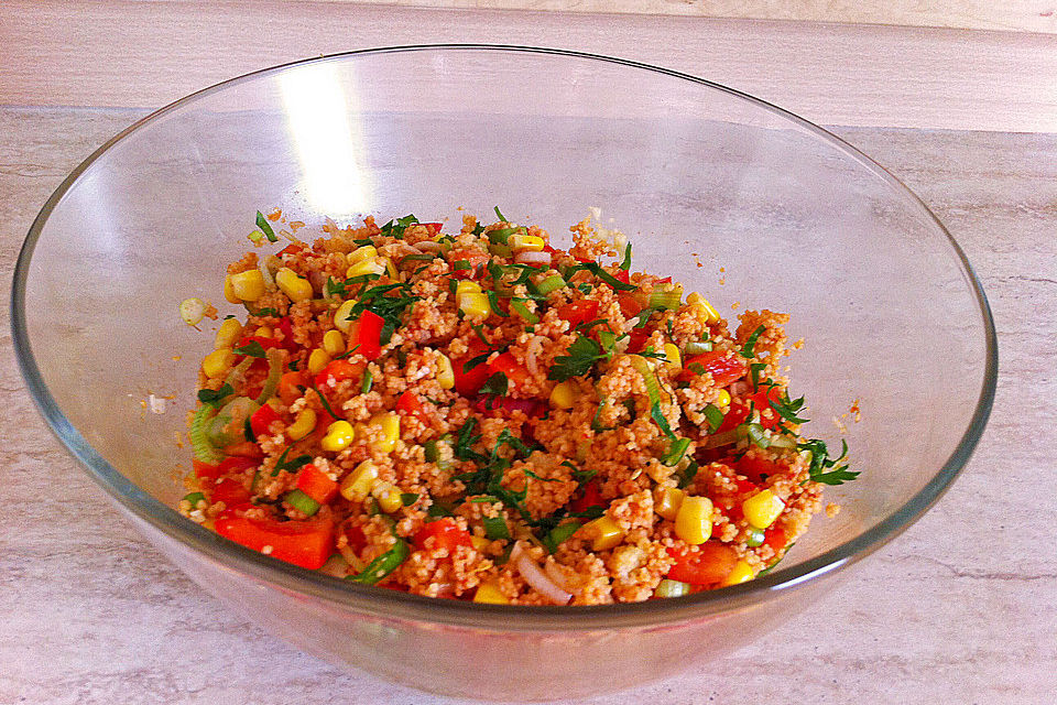 Couscous-Salat, lecker würzig