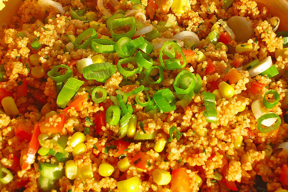 Couscous-Salat, lecker würzig