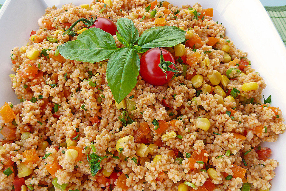 Couscous-Salat, lecker würzig