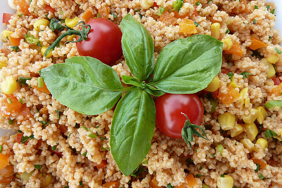 Couscous-Salat, lecker würzig