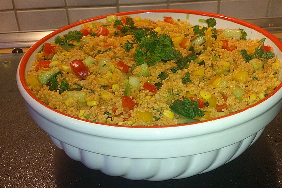 Couscous-Salat, lecker würzig