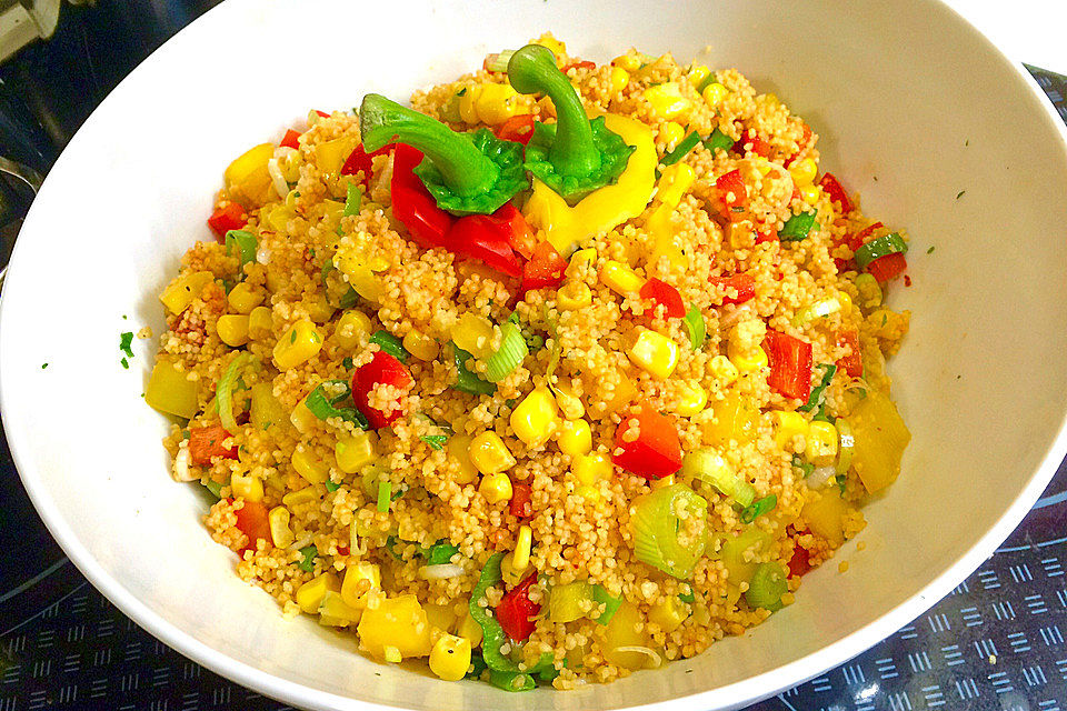 Couscous-Salat, lecker würzig