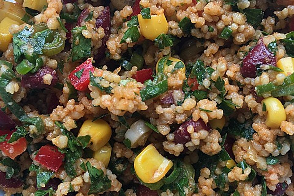 Couscous-Salat, lecker würzig