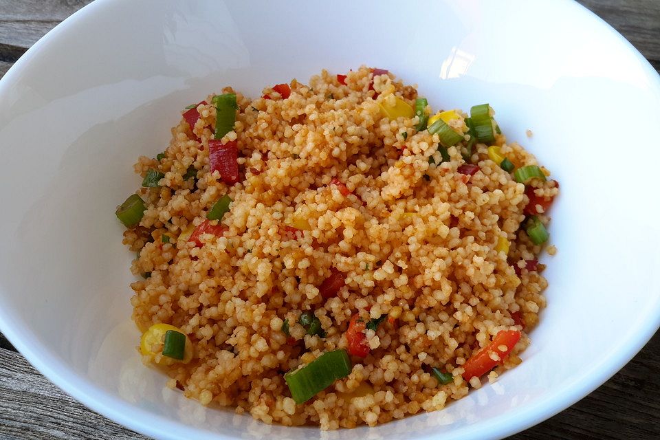 Couscous-Salat, lecker würzig