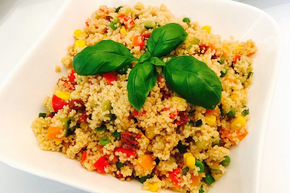 Couscous-Salat, lecker würzig