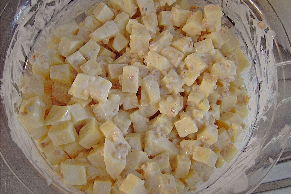 Käse - Ananas - Salat