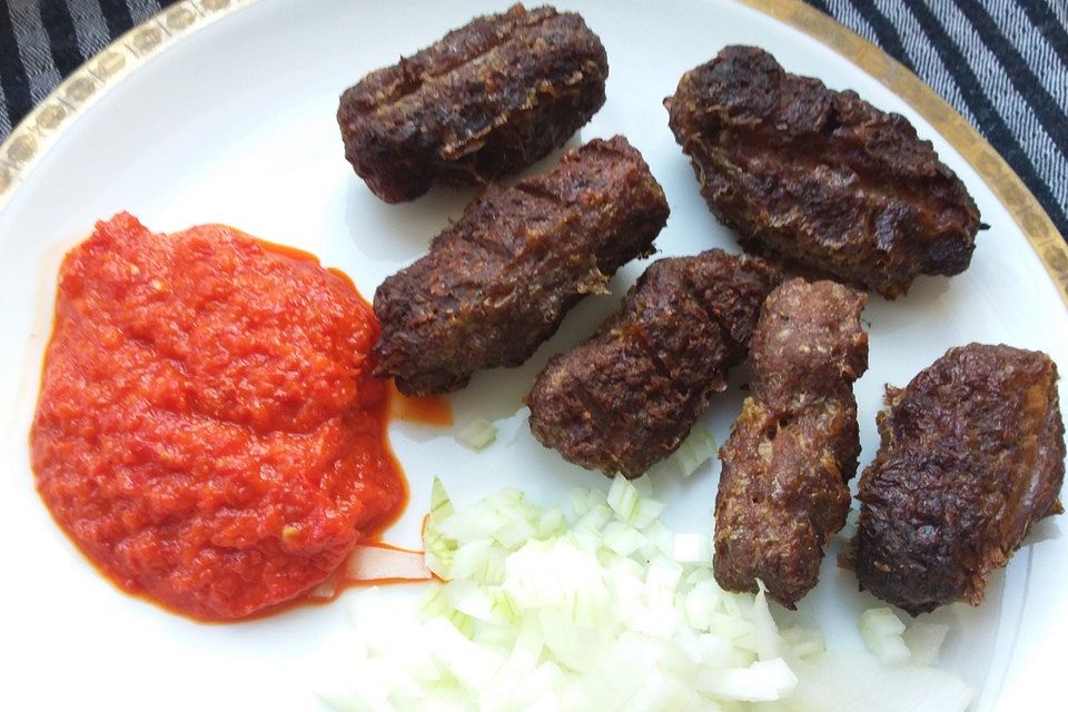 Serbische Cevapcici