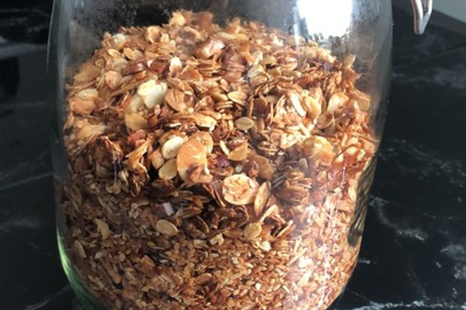 Granola Müsli selbstgebacken