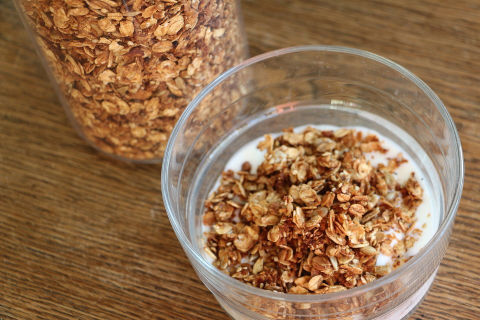 Granola Müsli selbstgebacken