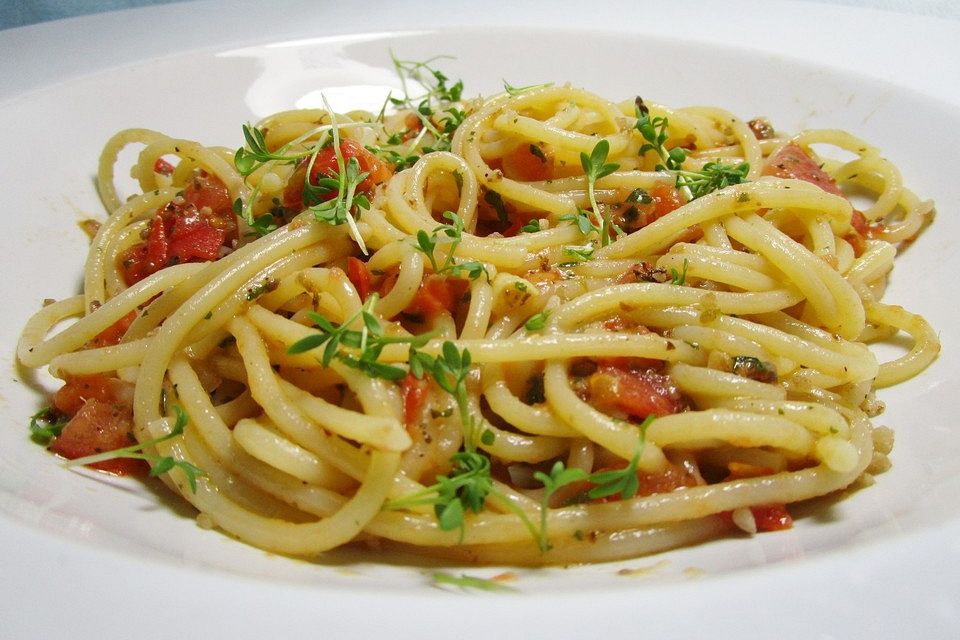 Spaghetti mit Sardellenbutter