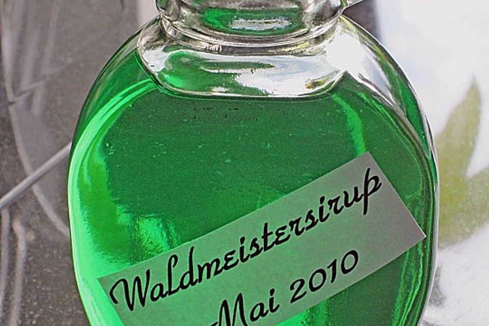 Sirup vom Waldmeister