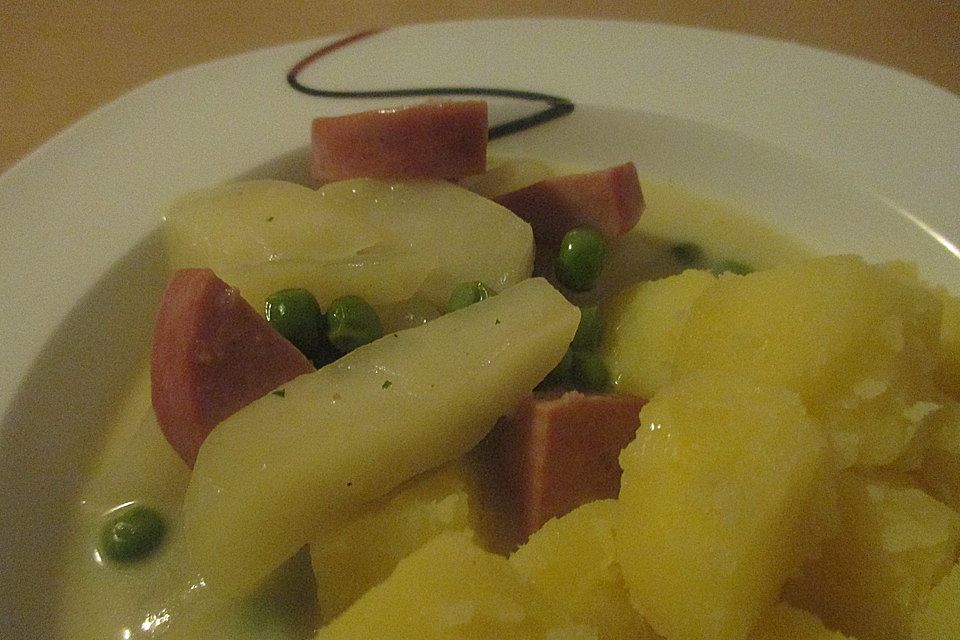 Fleischwurst-Kohlrabi-Eintopf