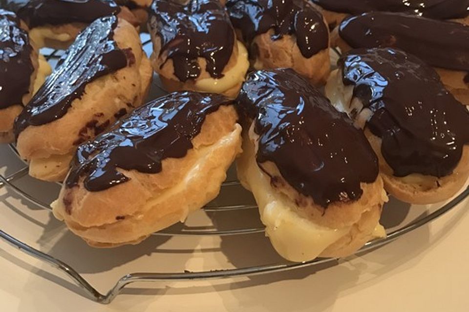 Omas Eclairs