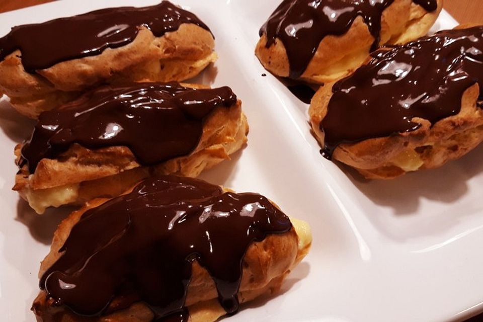 Omas Eclairs