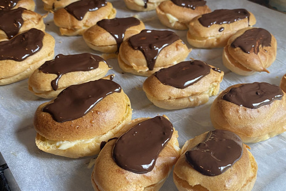 Omas Eclairs