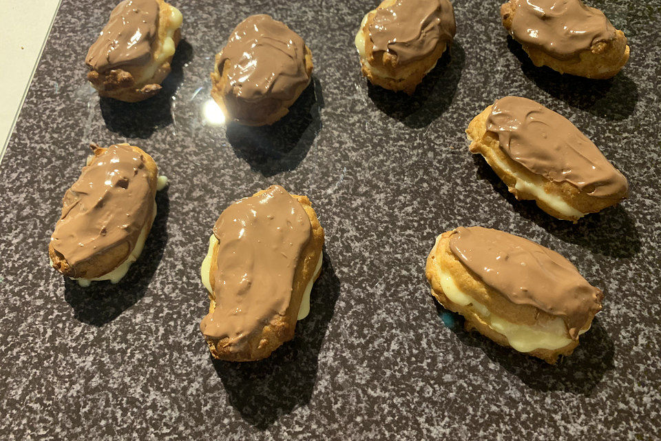 Omas Eclairs