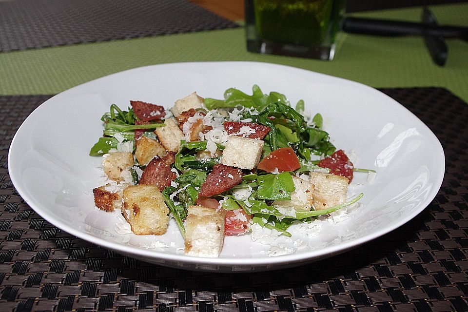 Italienischer Brotsalat