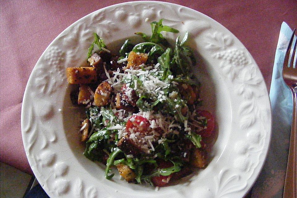 Italienischer Brotsalat