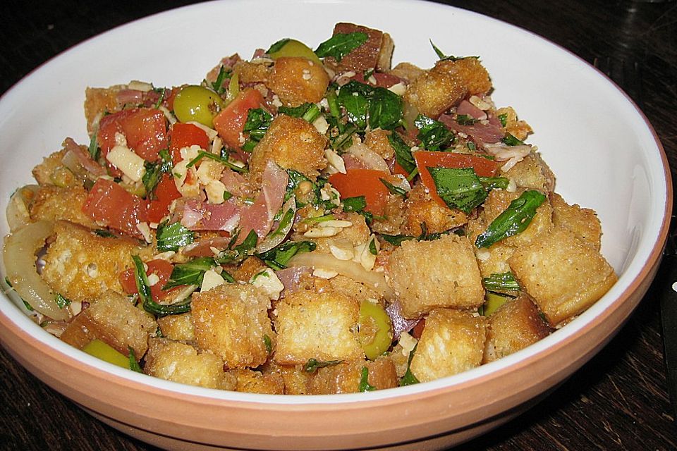 Italienischer Brotsalat