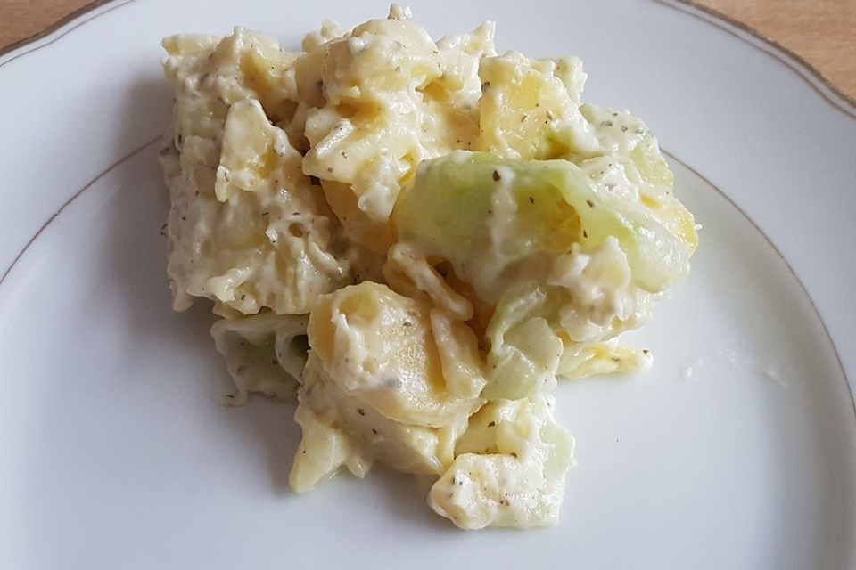 Kartoffelsalat mit Salatgurke