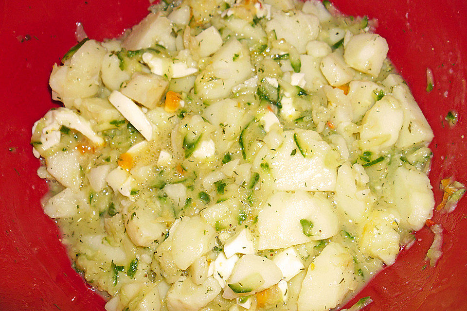 Kartoffelsalat mit Salatgurke