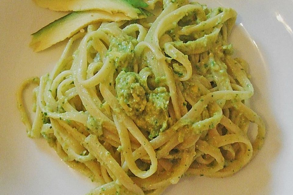 Avocado-Pesto