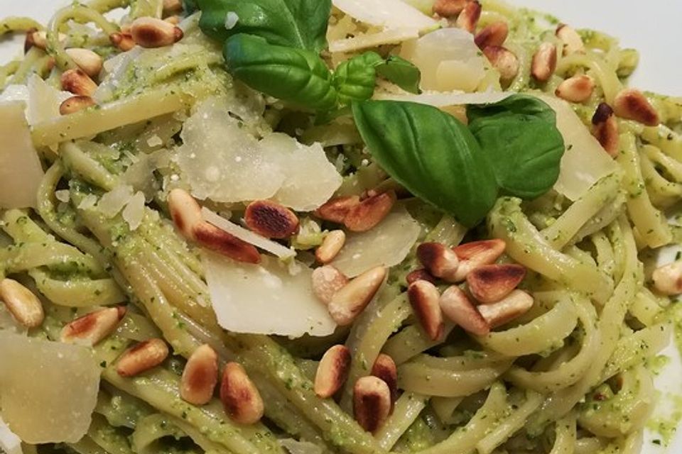 Avocado-Pesto