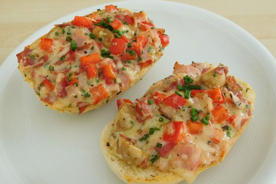 Schnelle Pizzabrötchen