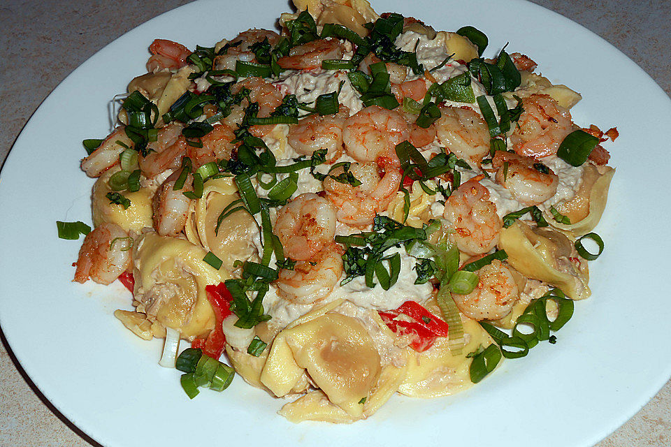 Tortellini & Scampi in Thunfischsoße