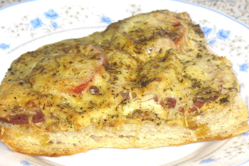 Schnelle Fladenbrotpizza