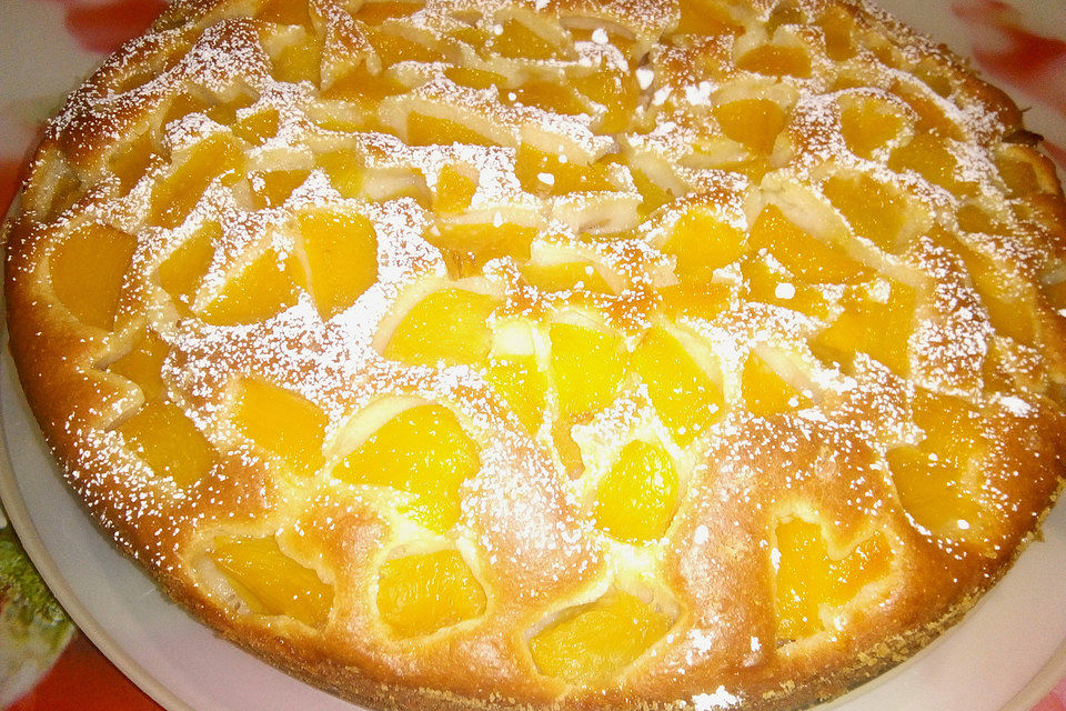 Grießkuchen mit Früchten