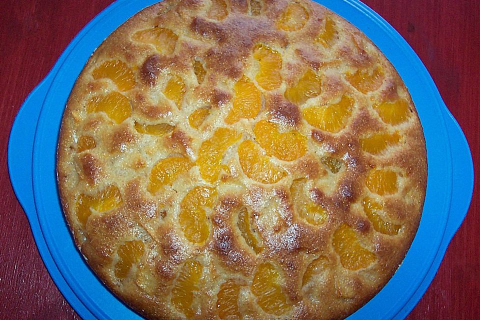 Grießkuchen mit Früchten