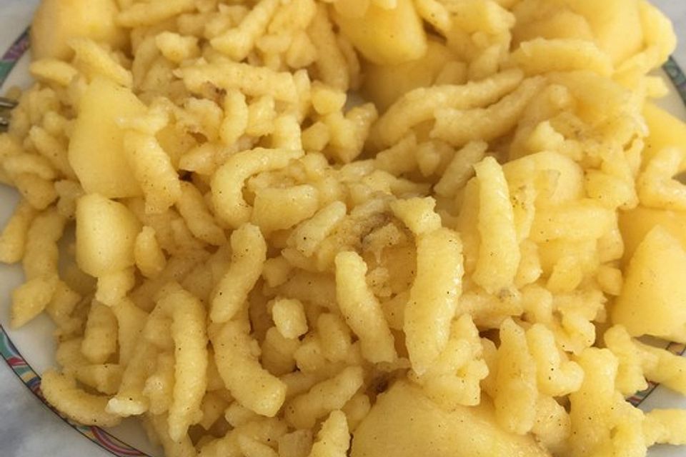 Apfelspätzle