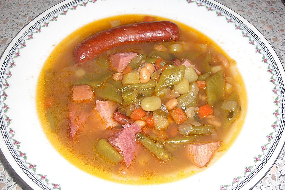 Bohnensuppe