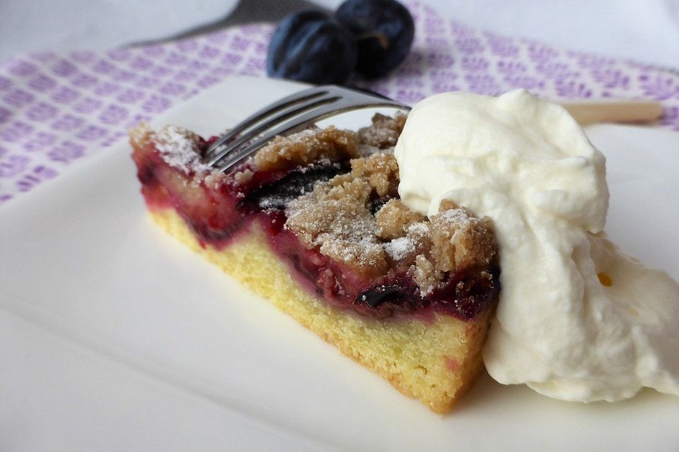 Hildes Zwetschgenkuchen mit Zimtstreuseln