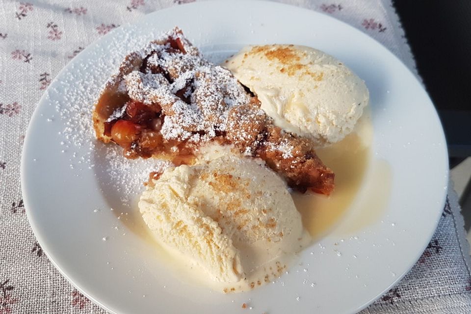 Hildes Zwetschgenkuchen mit Zimtstreuseln