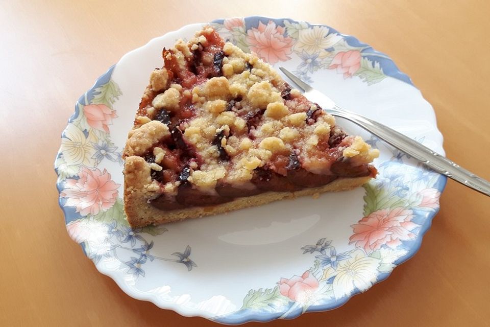 Hildes Zwetschgenkuchen mit Zimtstreuseln