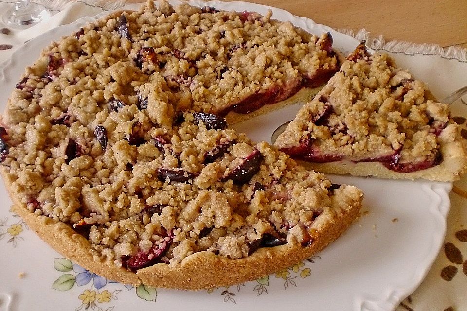 Hildes Zwetschgenkuchen mit Zimtstreuseln