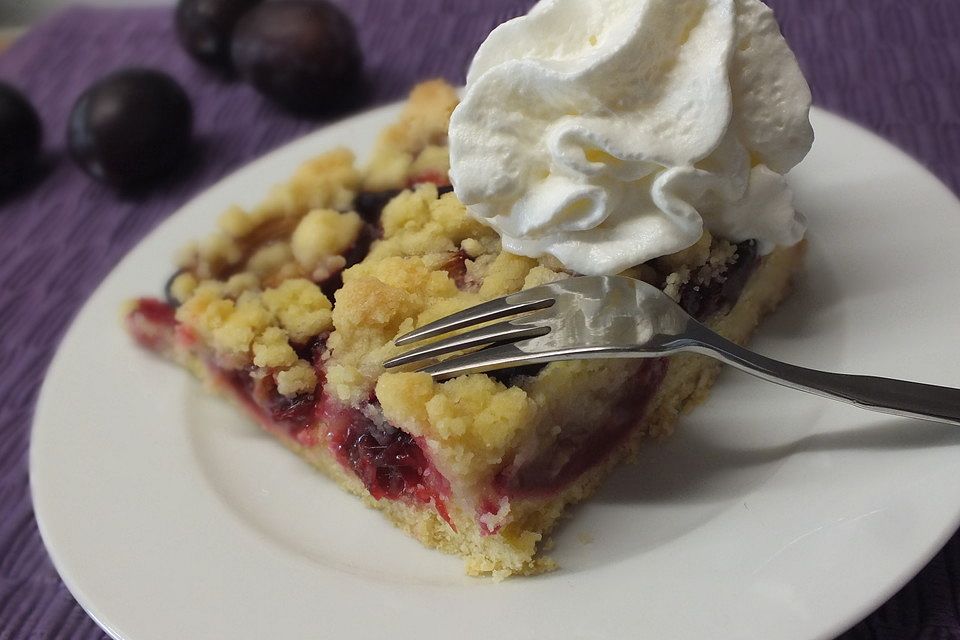 Hildes Zwetschgenkuchen mit Zimtstreuseln