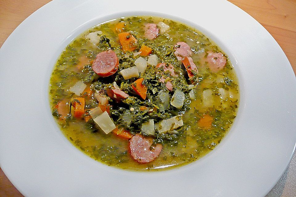 Schnelle Grünkohlsuppe mit Senf