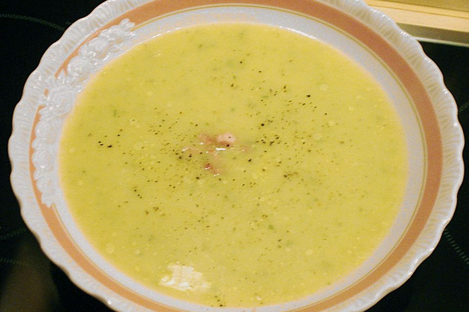 Zucchini-Cremesuppe