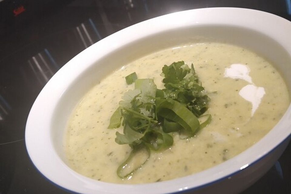 Zucchini-Cremesuppe