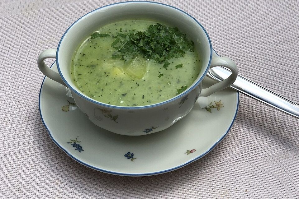 Zucchini-Cremesuppe