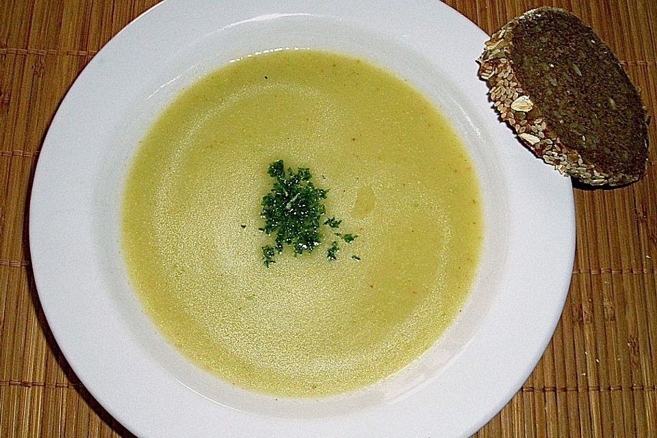 Zucchini-Cremesuppe