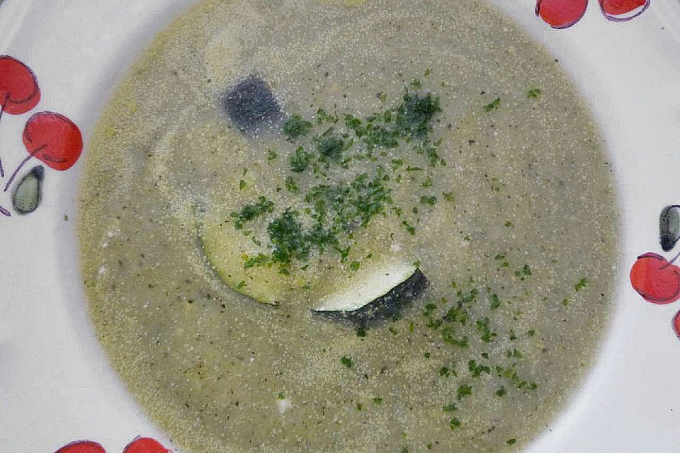 Zucchini-Cremesuppe